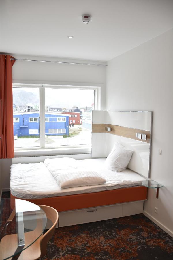 Hhe Express Hotel Nuuk Luaran gambar